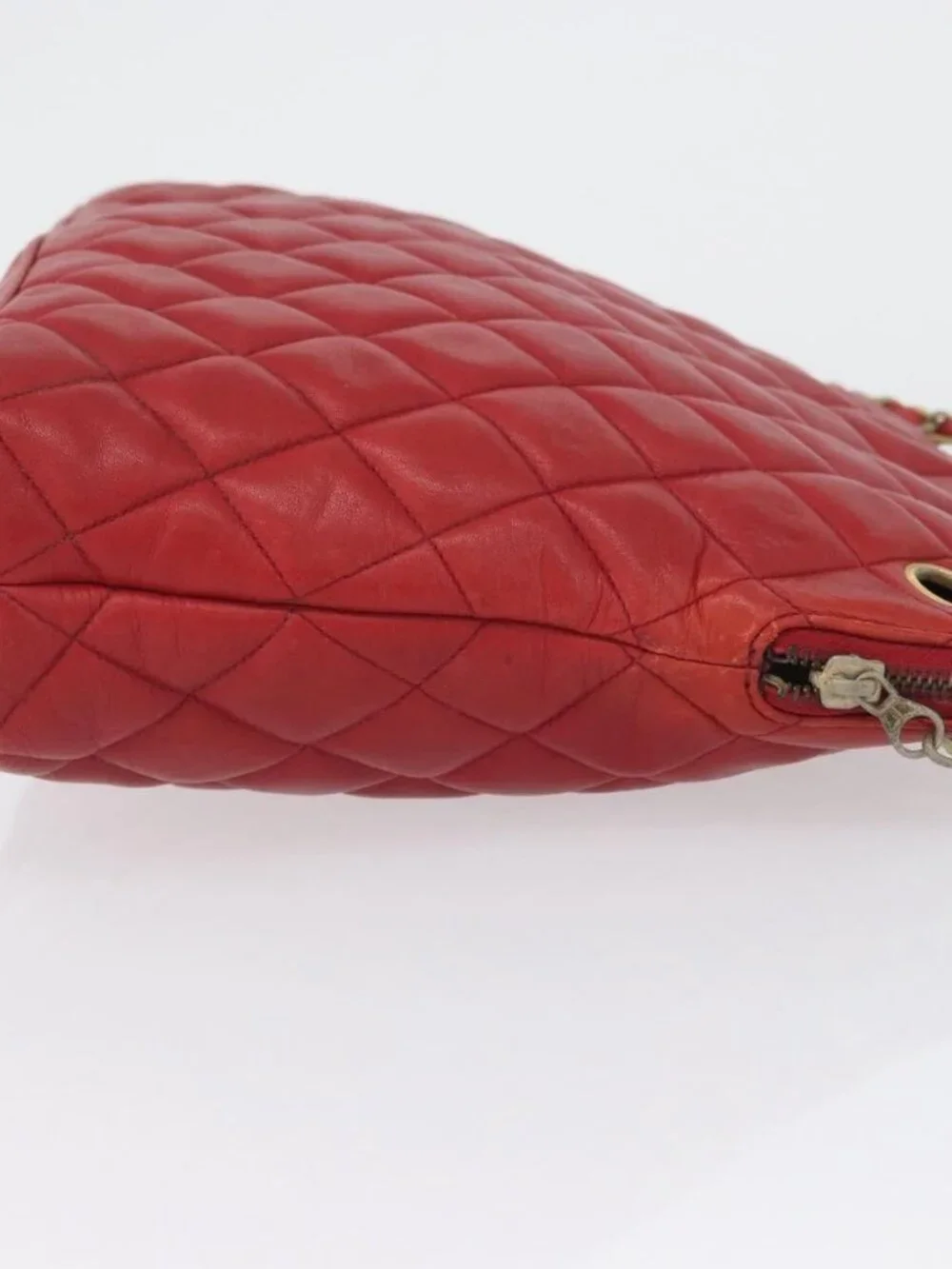 CHANEL Matelasse Chain Shoulder Bag Leather Red Gold CC Auth 169739